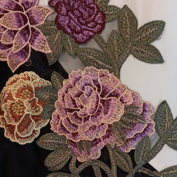 Joseph Ribkoff Elegant Black and White Floral Dress - Picture 3 of 6